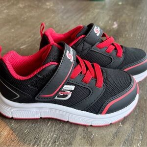 Skechers S-Sport Toddler 9 (New without tags)
